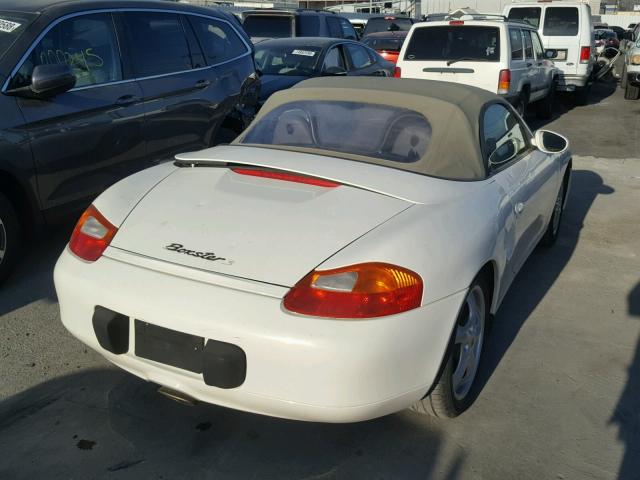 WP0CA2984YU621941 - 2000 PORSCHE BOXSTER WHITE photo 4