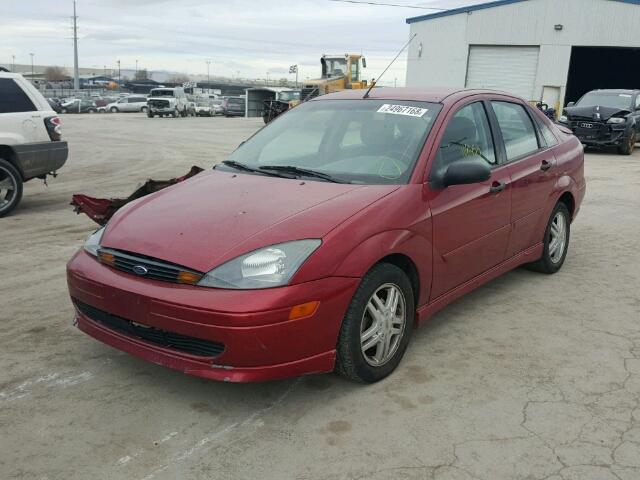 1FAFP34P63W129463 - 2003 FORD FOCUS SE RED photo 2