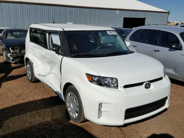 JTLZE4FE6EJ066500 - 2014 TOYOTA SCION XB WHITE photo 1