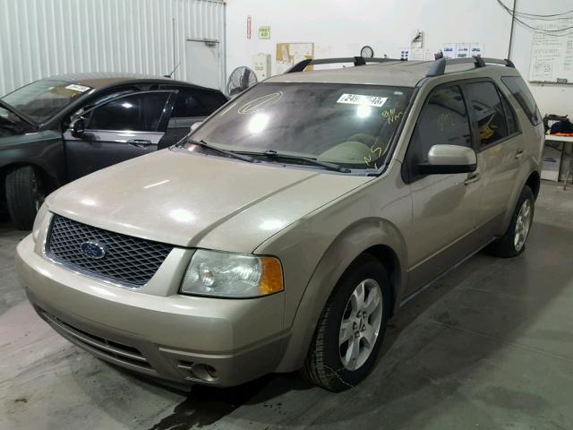 1FMDK05105GA42031 - 2005 FORD FREESTYLE TAN photo 2