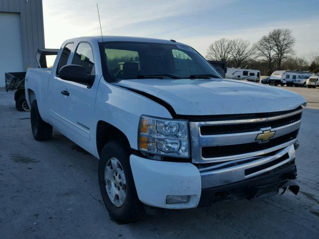 1GCRKSE39BZ466296 - 2011 CHEVROLET SILVERADO WHITE photo 1