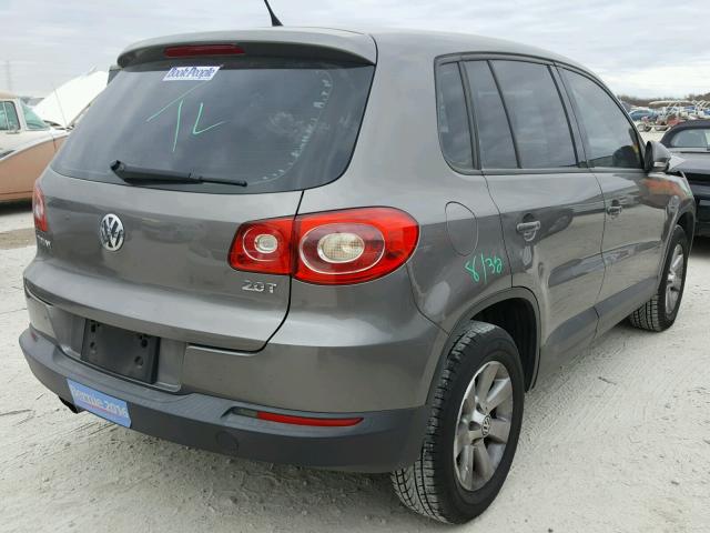 WVGAV7AX9AW001278 - 2010 VOLKSWAGEN TIGUAN S GRAY photo 4