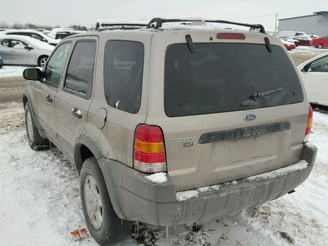 1FMCU03171KB13192 - 2001 FORD ESCAPE XLT BEIGE photo 3