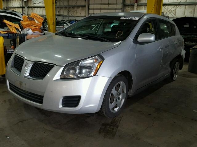 5Y2SP67899Z467929 - 2009 PONTIAC VIBE SILVER photo 2