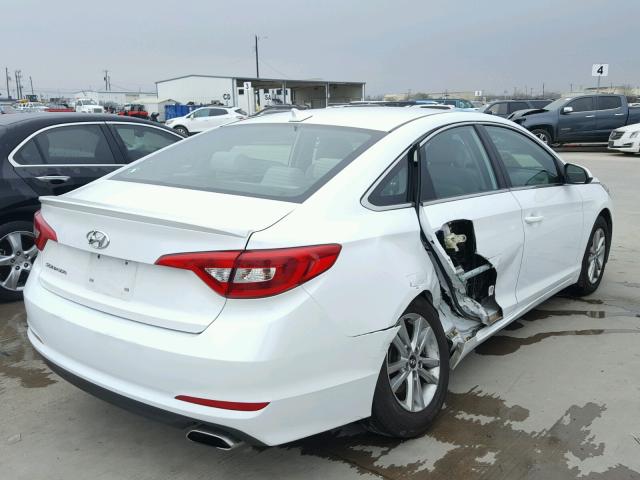 5NPE24AF3FH151226 - 2015 HYUNDAI SONATA SE WHITE photo 4