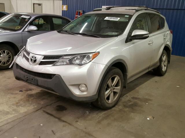 2T3RFREV4FW398364 - 2015 TOYOTA RAV4 XLE SILVER photo 2