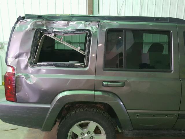 1J8HG48K07C594120 - 2007 JEEP COMMANDER ნაცრისფერი ფოტო 9