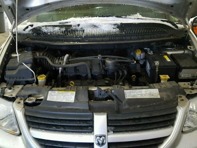 2D4GP44L97R264486 - 2007 DODGE GRAND CARA SILVER photo 7