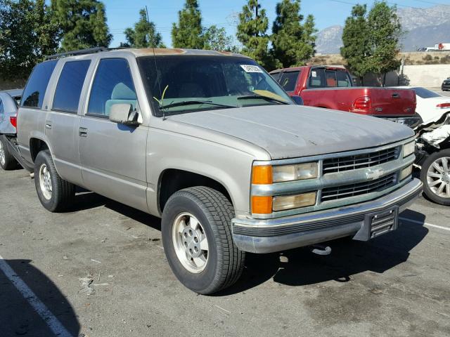 1GNEK13R0XJ406971 - 1999 CHEVROLET TAHOE K150 GRAY photo 1