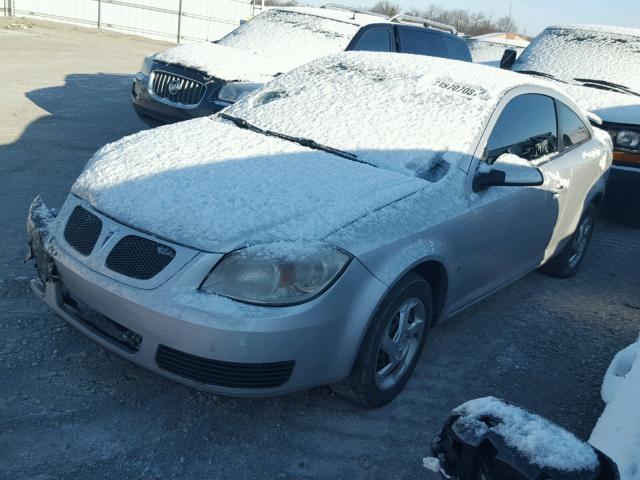 1G2AL15F377121898 - 2007 PONTIAC G5 SILVER photo 2