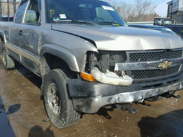 1GCHK29UX1E307534 - 2001 CHEVROLET SILVERADO GRAY photo 9