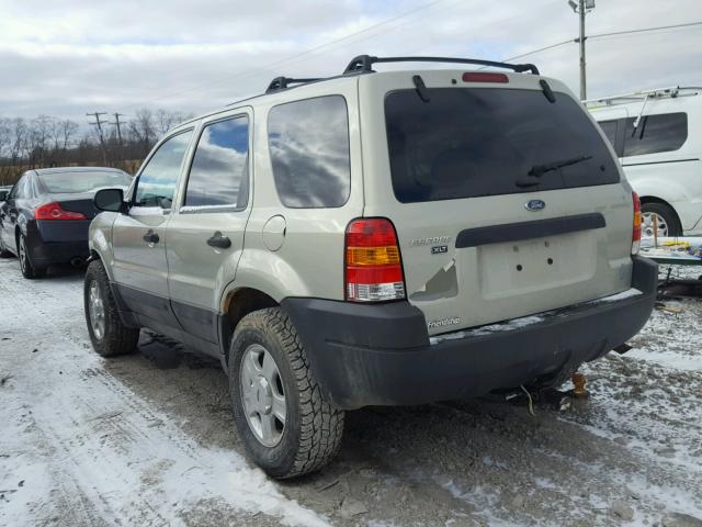 1FMYU93143KB43764 - 2003 FORD ESCAPE XLT BEIGE photo 3