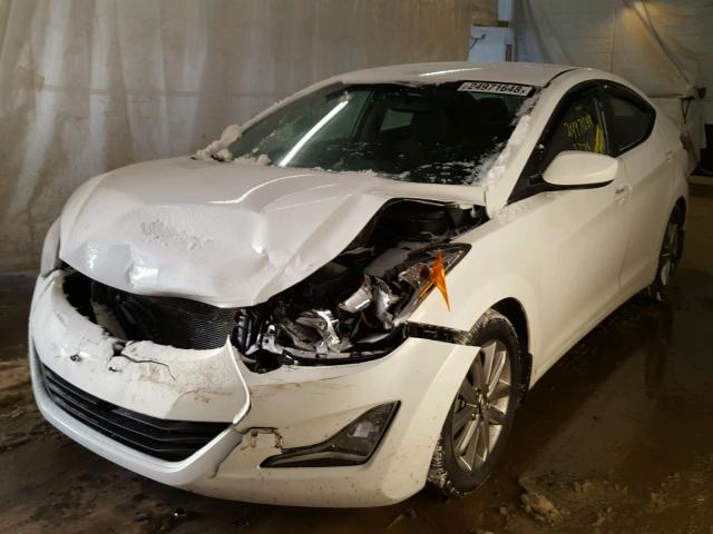 5NPDH4AE4EH514150 - 2014 HYUNDAI ELANTRA SE WHITE photo 2