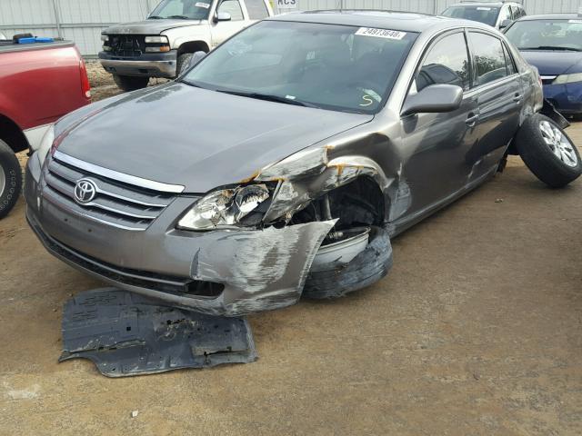 4T1BK36B65U034534 - 2005 TOYOTA AVALON XL GRAY photo 2