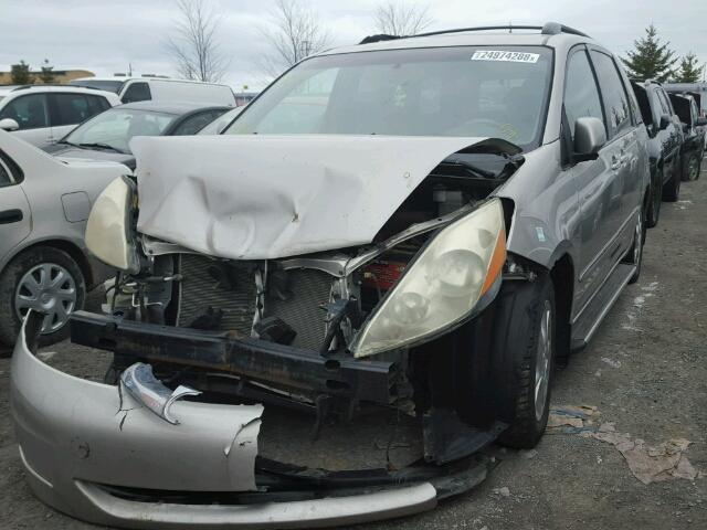 5TDZA22C06S396265 - 2006 TOYOTA SIENNA XLE SILVER photo 2