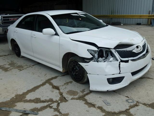 4T1BF3EK8BU775320 - 2011 TOYOTA CAMRY BASE WHITE photo 1