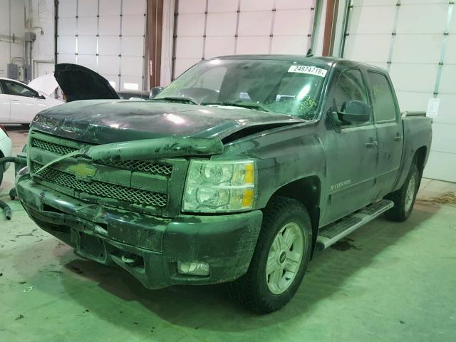 3GCRKTE38AG123239 - 2010 CHEVROLET SILVERADO GRAY photo 2