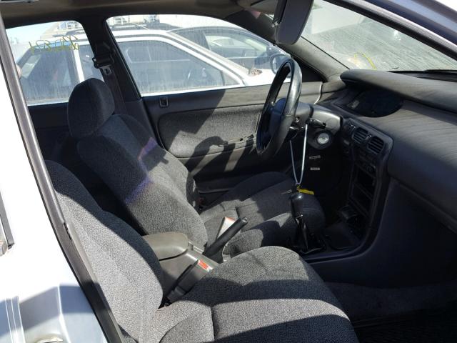 1YVGE22A2P5111237 - 1993 MAZDA 626 DX GRAY photo 5