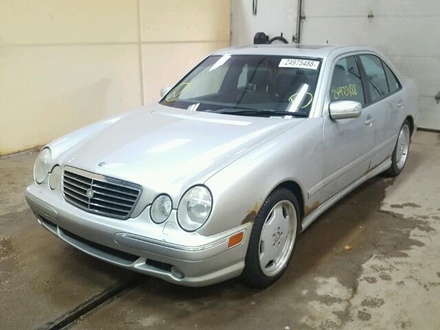 WDBJF74J71B340264 - 2001 MERCEDES-BENZ E 55 AMG SILVER photo 2