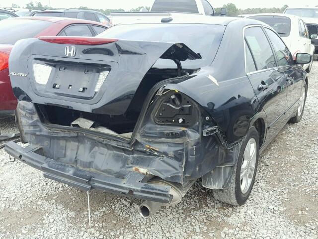 1HGCM568X7A032200 - 2007 HONDA ACCORD EX BLACK photo 4