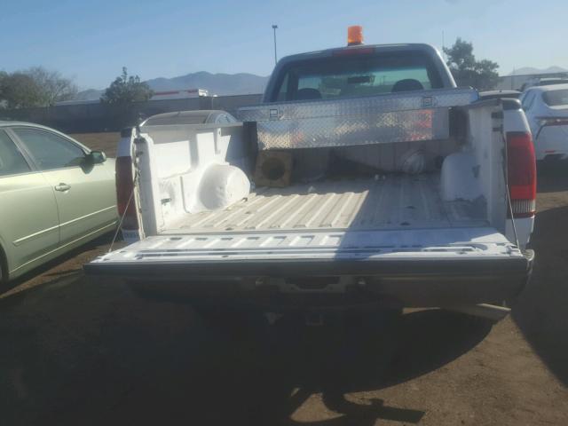 1FTRF1764WKA32372 - 1998 FORD F150 WHITE photo 6