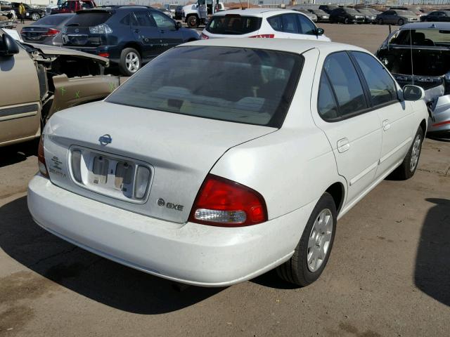 3N1CB51D3YL315561 - 2000 NISSAN SENTRA BAS WHITE photo 4