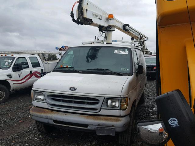 1FTSE34LXWHB82574 - 1998 FORD ECONOLINE WHITE photo 2