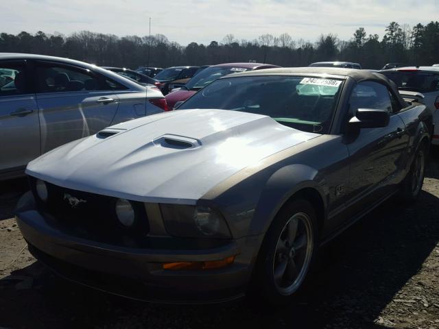 1ZVHT85H455201592 - 2005 FORD MUSTANG GT GRAY photo 2