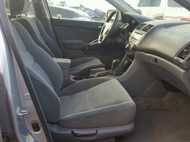 1HGCM56476A176122 - 2006 HONDA ACCORD LX SILVER photo 5