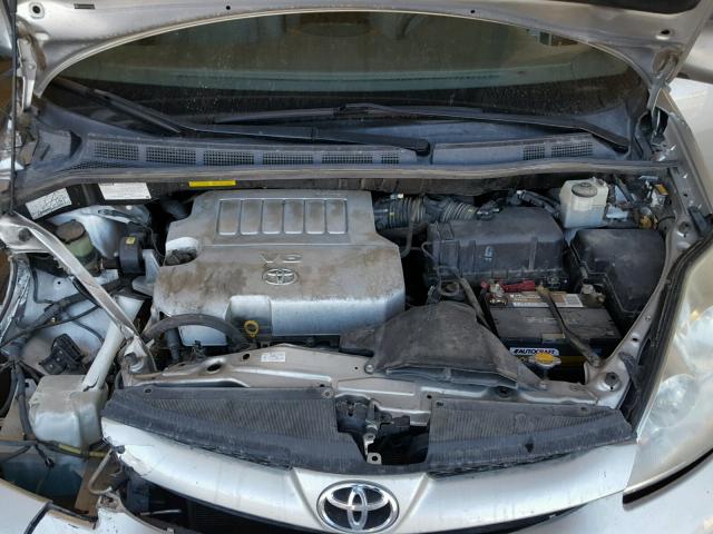 5TDZK22C47S012552 - 2007 TOYOTA SIENNA XLE SILVER photo 7