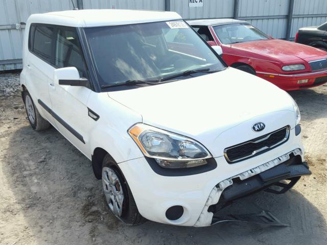 KNDJT2A55D7493673 - 2013 KIA SOUL WHITE photo 1