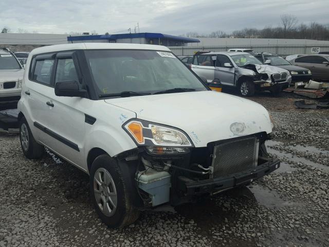 KNDJT2A16B7282928 - 2011 KIA SOUL WHITE photo 1