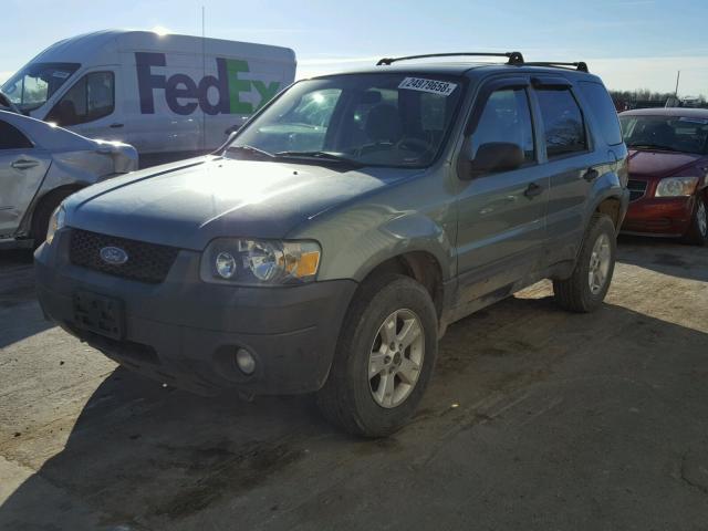 1FMYU03Z87KA90994 - 2007 FORD ESCAPE XLT GREEN photo 2