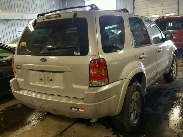 1FMCU04184KA55516 - 2004 FORD ESCAPE LIM SILVER photo 4