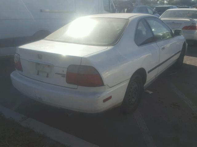 1HGCD7137TA000306 - 1996 HONDA ACCORD LX WHITE photo 4