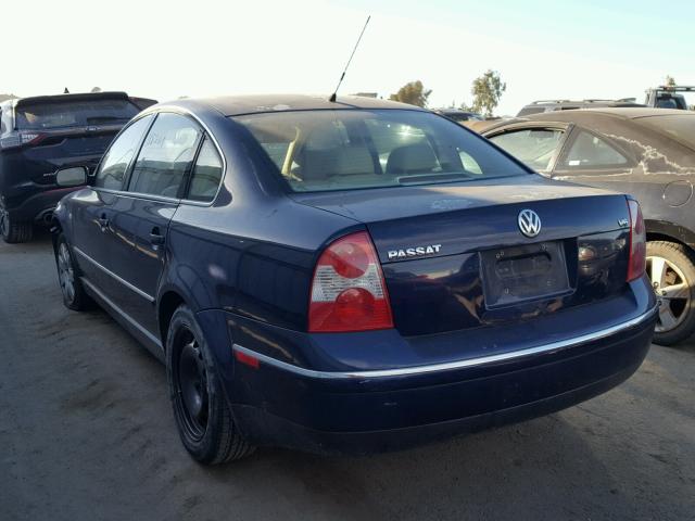 WVWRH63B82P248300 - 2002 VOLKSWAGEN PASSAT GLX BLUE photo 3