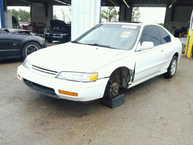 1HGCD7252RA009522 - 1994 HONDA ACCORD EX WHITE photo 2