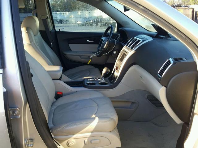1GKER33788J123349 - 2008 GMC ACADIA SLT ვერცხლისფერი ფოტო 5