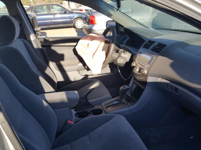 1HGCM56437A067996 - 2007 HONDA ACCORD LX SILVER photo 5