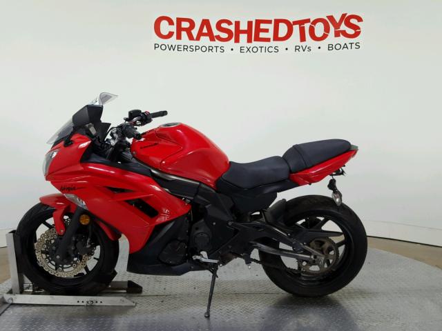 JKAEXEE17CDA03181 - 2012 KAWASAKI EX650 EC RED photo 5