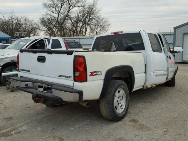 1GCEK19B65E161103 - 2005 CHEVROLET SILVERADO WHITE photo 4