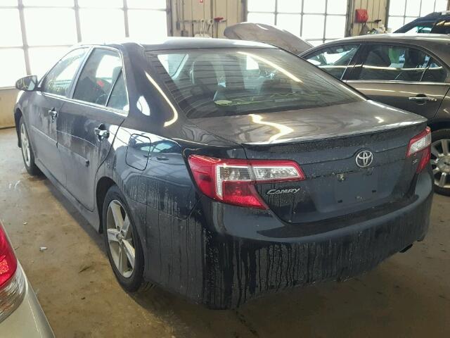 4T1BF1FK7DU700582 - 2013 TOYOTA CAMRY L 灰色 照片 3