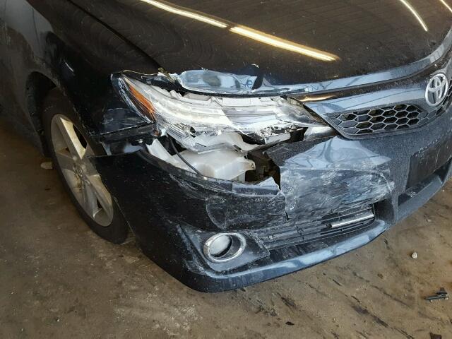 4T1BF1FK7DU700582 - 2013 TOYOTA CAMRY L 灰色 照片 9