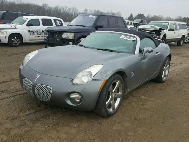 1G2MB35B27Y113536 - 2007 PONTIAC SOLSTICE GRAY photo 2