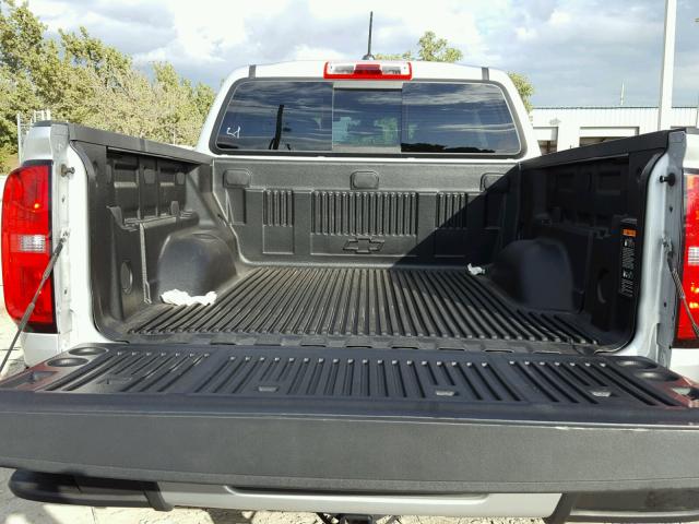 1GCGSCEN2H1248996 - 2017 CHEVROLET COLORADO L SILVER photo 9