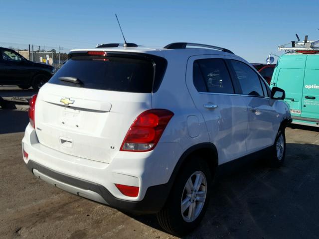 KL7CJLSB6HB220072 - 2017 CHEVROLET TRAX 1LT WHITE photo 4