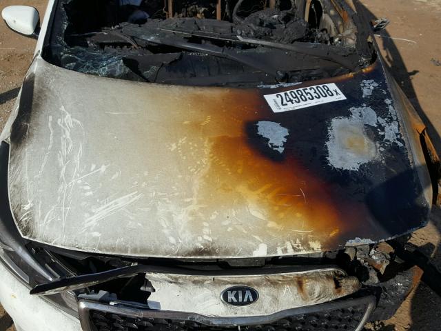 3KPFL4A7XHE084559 - 2017 KIA FORTE LX BURN photo 7