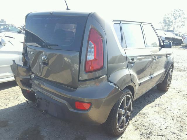 KNDJT2A5XD7553124 - 2013 KIA SOUL GREEN photo 4