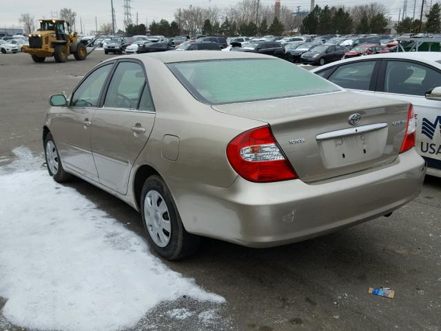 JTDBE32K340270954 - 2004 TOYOTA CAMRY LE BEIGE photo 3