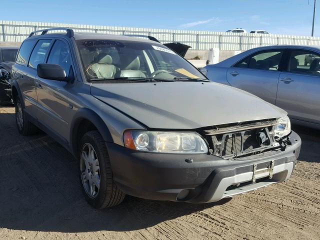 YV1SZ592151192038 - 2005 VOLVO XC70 GRAY photo 1